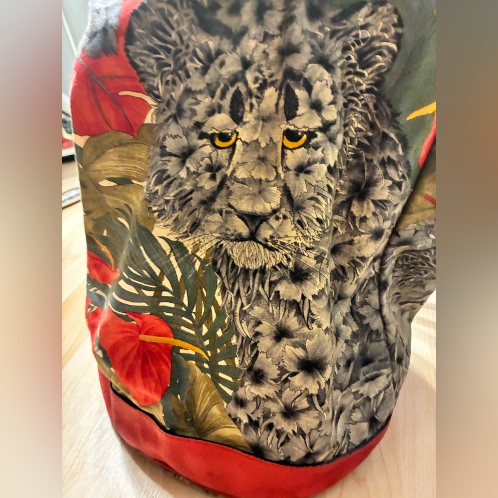 Authentic Vintage Salvatore Ferragamo Large Jungle Floral Lion Bucket bag - Picture 12 of 16